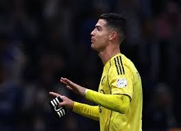 科比和詹姆斯到底谁更强？对比22次交手数据，才发现他被高估了